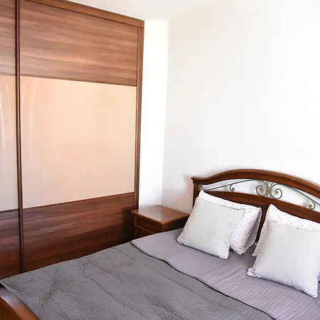 3 Bedroom With Parking Garage In The Heart Of Lägenhet Skopje