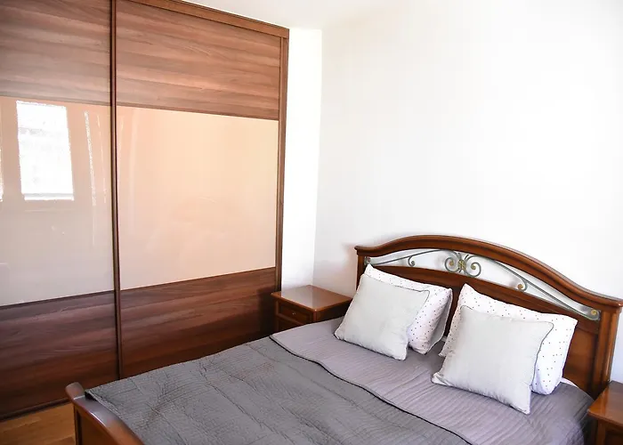 3 Bedroom With Parking Garage In The Heart Of Lejlighed Skopje