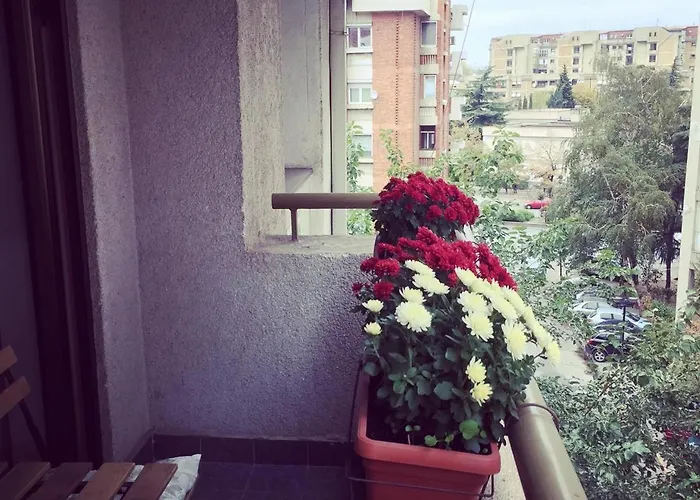 Lejlighed 3 Bedroom With Parking Garage In The Heart Of *